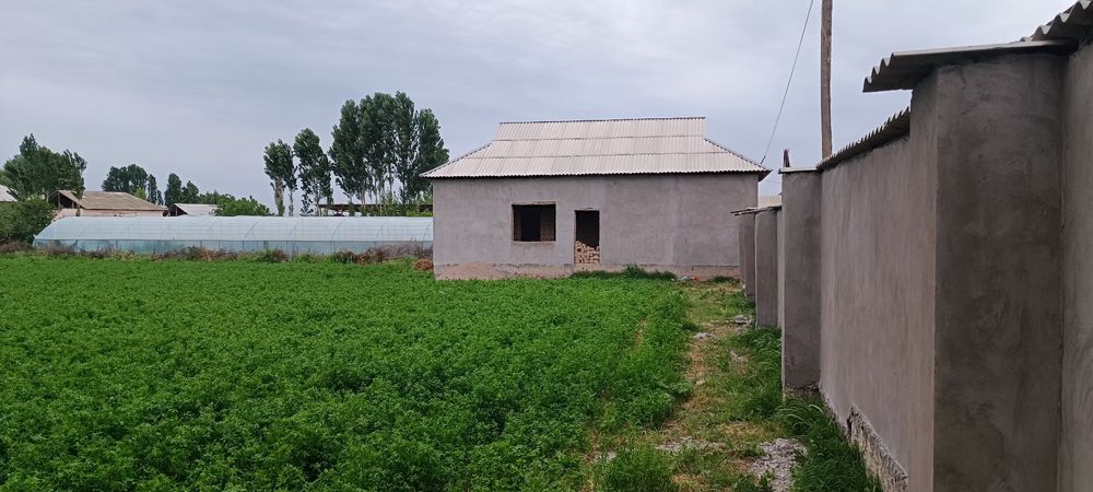 Зудлик билан мустахкам курилган Ховли уй сотилади.