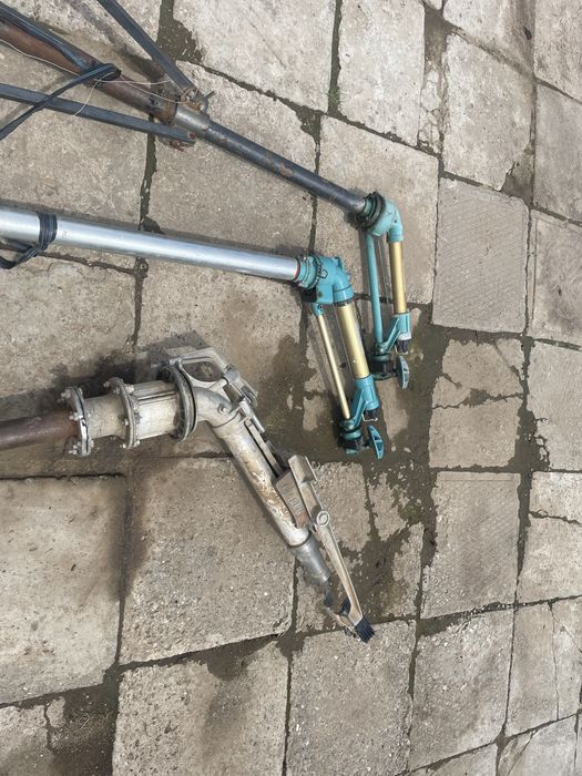 Vand 3 aspresoare 2 bucati sunt pe ploaie si unul e pe bataie big tun