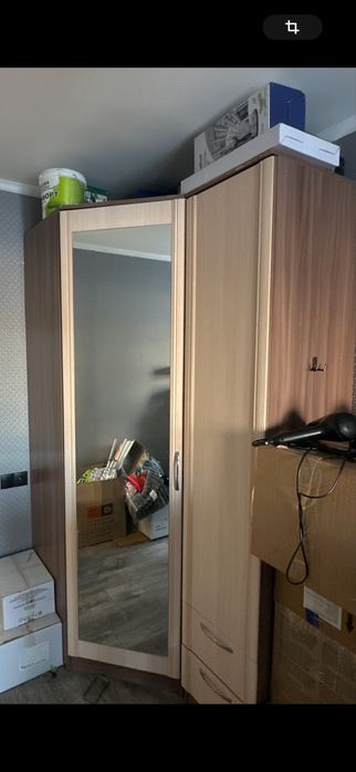 Продам угловой шкаф