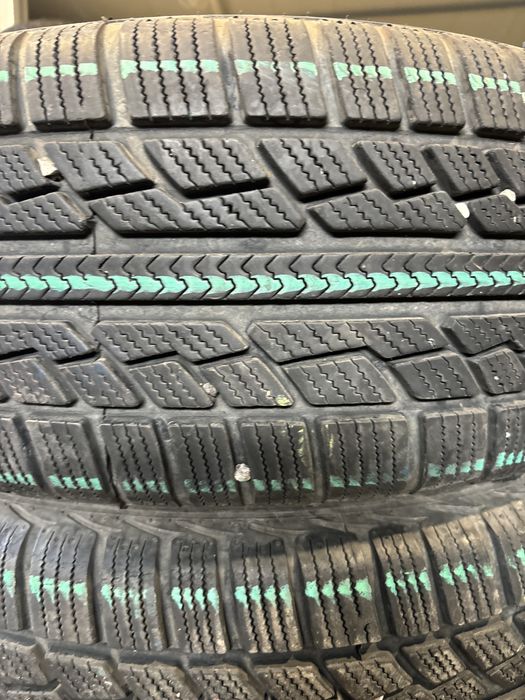 215 55 18 set anvelope iarna Toyo 6mm M+S