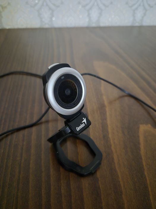 Веб-камера Genius FaceCam