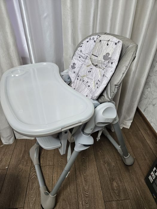 Продаётся детский стул чиикко.