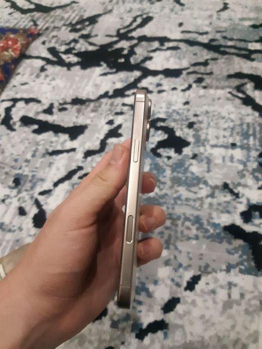 Iphone 16 pro max ideal holatda