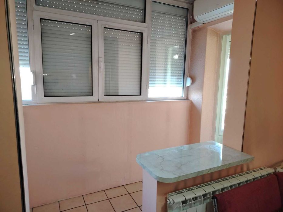 Продава се Тристаен апартамент в Пловдив, Кършияка - 84 кв.м за 954 €/кв.м - Снимка #2