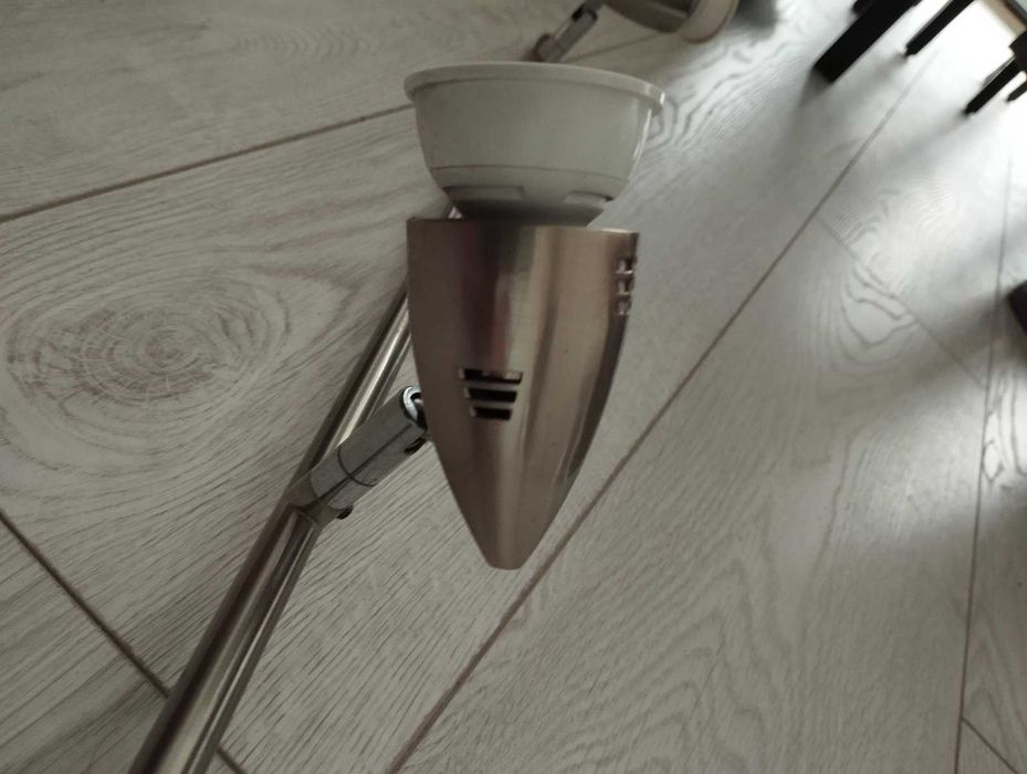 Продава насочващ се полилей