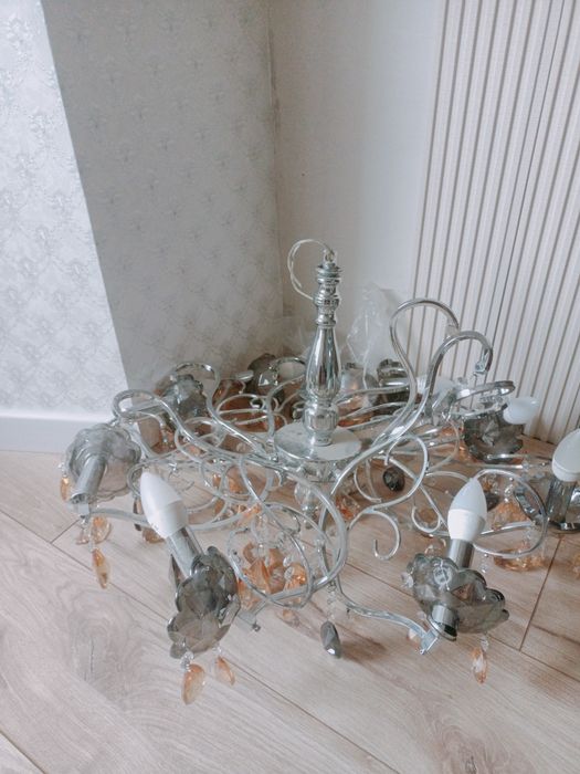 Люстра большая мощная