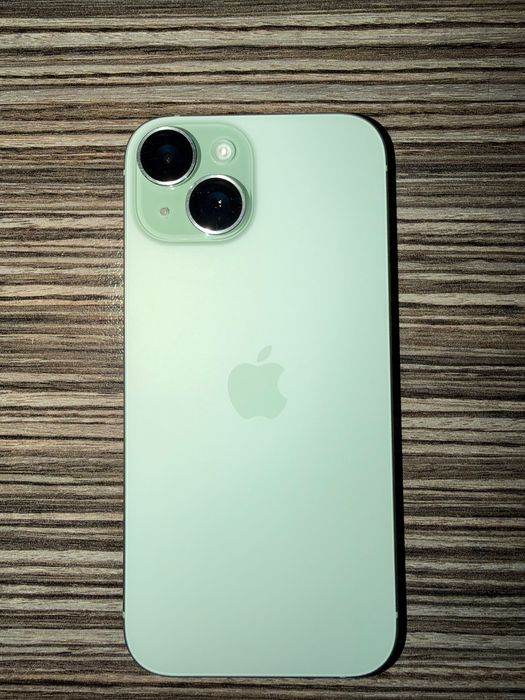 Iphone 15- mint,128 GB
