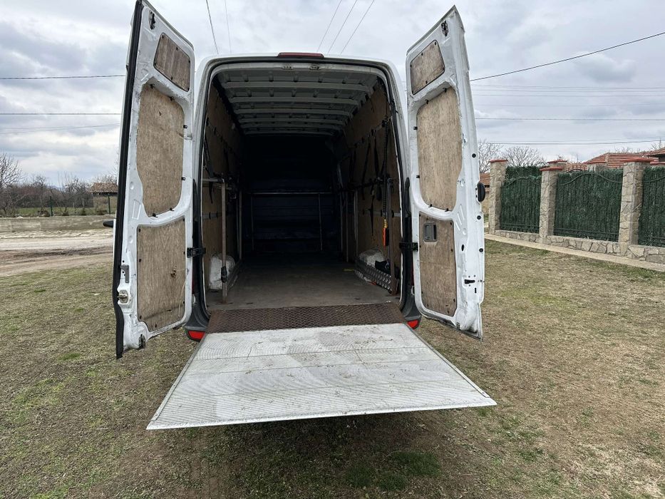 ТРАНСПОРТНИ УСЛУГИ на достъпни цени за София и страната!