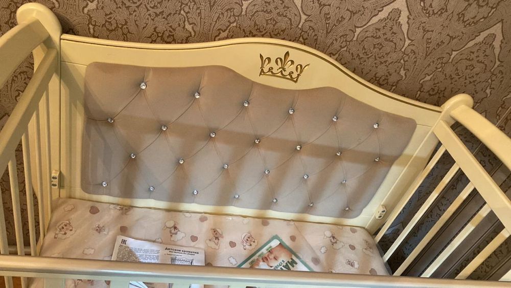 Кровать-манеж для малышей