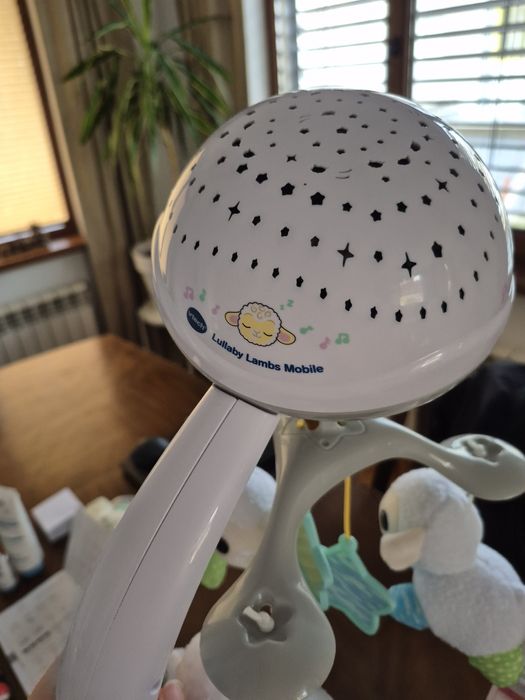 Ново: Бебешка въртележка за креватче