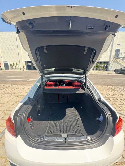 автомобил БМВ 435i