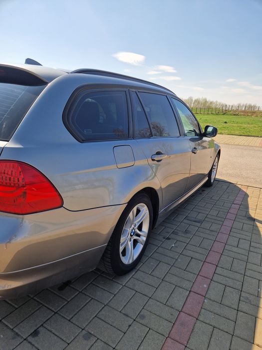 Bmw seria 3 e91 2011