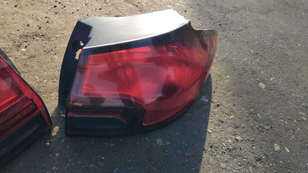 Stop stanga/dreapta Opel Astra j break