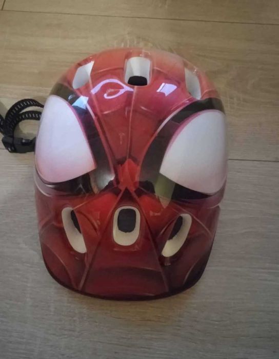 Ролери от 27-30 номер,в комплект с каска,лакатници и наколенки