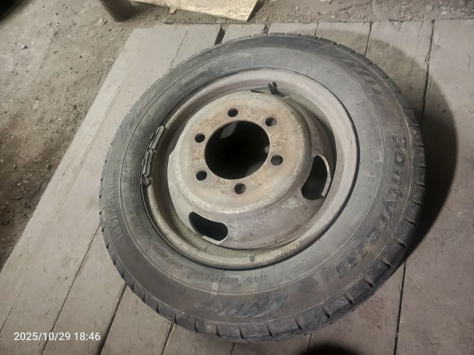 Продам резину с дисками на газель