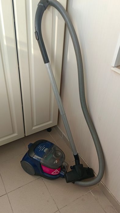 Пылесос Philips 1700w