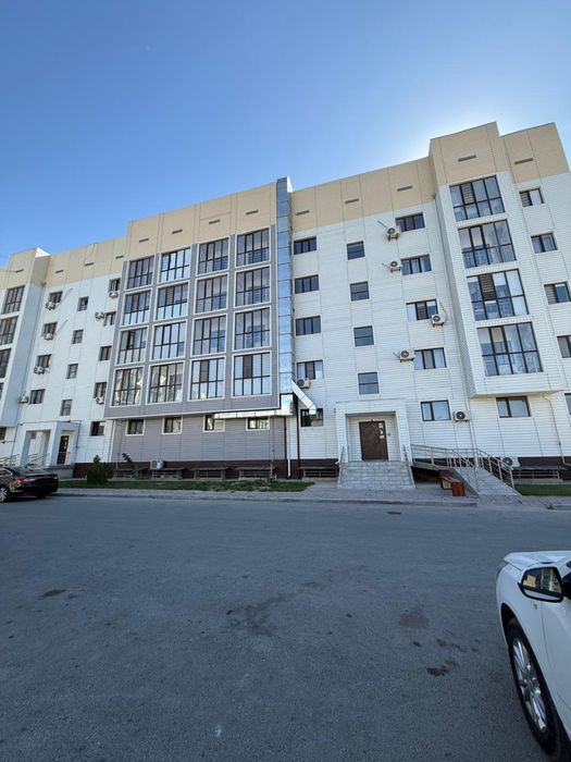 2-комн квартира 65м2  4этаж