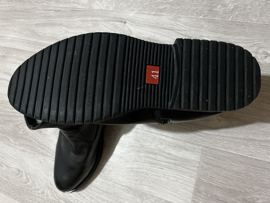 Продам зимние мужские ботинки