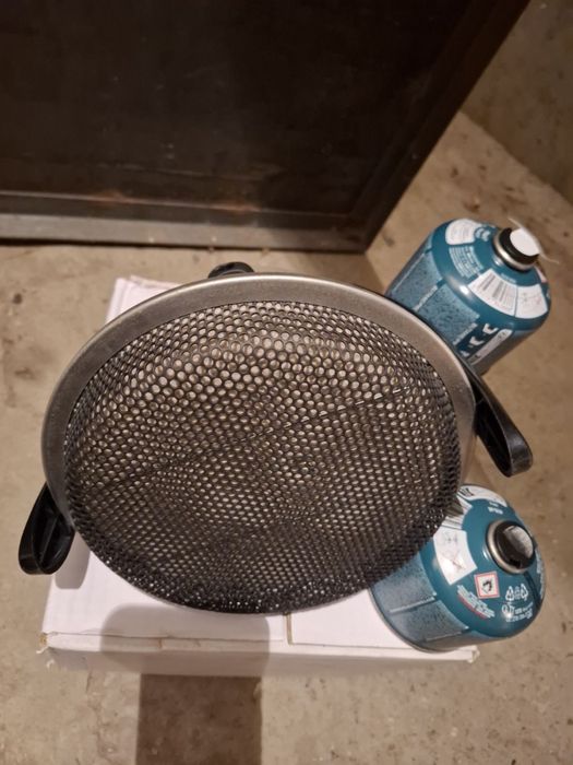 Продавам каталитична печка Coleman-blak