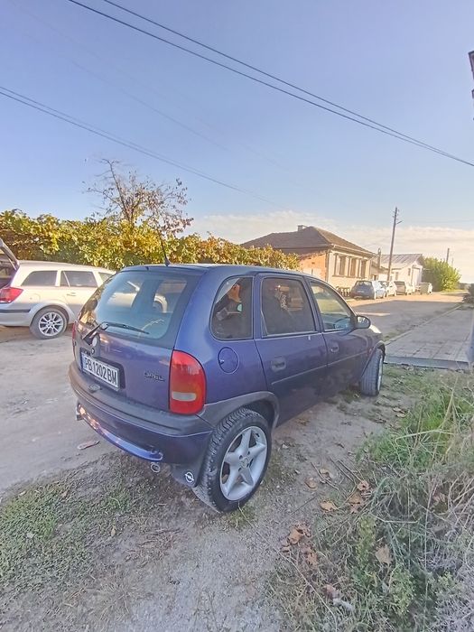 Продава се Опел Корса 1.4 газ бензин