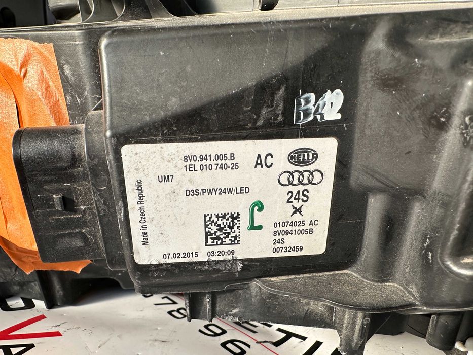 Фар фарове Ауди А3 8В ксенон ляв far farove Audi A3 8V Xenon USA