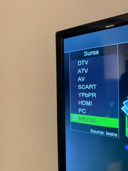 Televizor Vortex LED 64cm diagonală