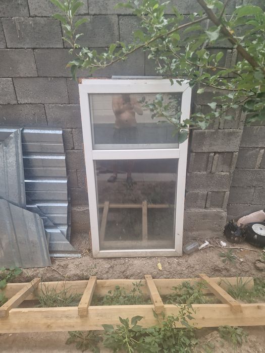 Продается пластиковое окно