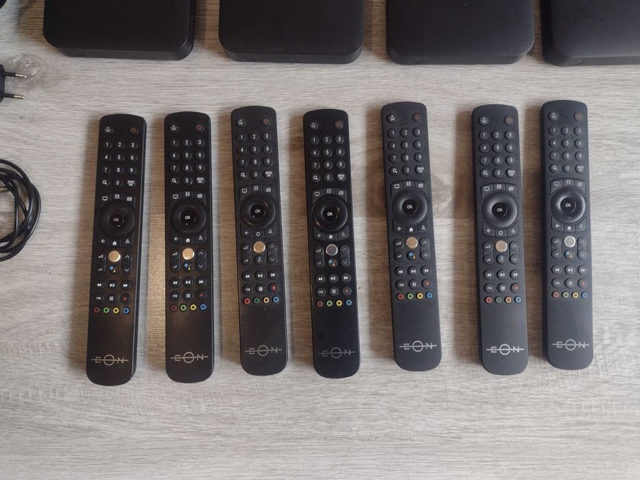 LOT 8 броя EON Android TV BOX