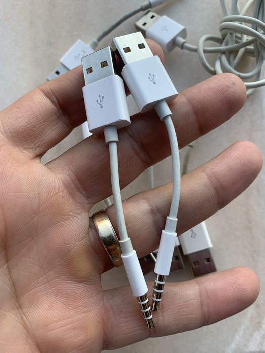 Cablu date ipod shuffle gen 4