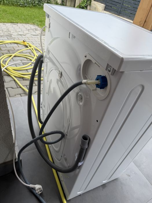 Masina de spalat rufe Slim Whirlpool , 7 kg, 1200 RPM,Motor Inverter, Display Big digital, Negru , in garantie