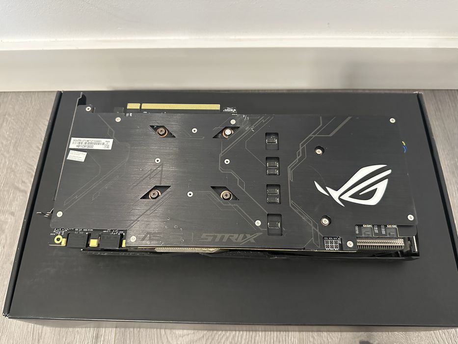 Placa video ASUS GeForce GTX 1080 Ti ROG STRIX 11GB DDR5X 352bit