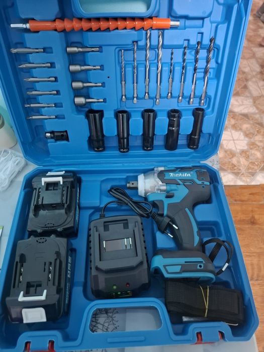 Гайковёрт Макита