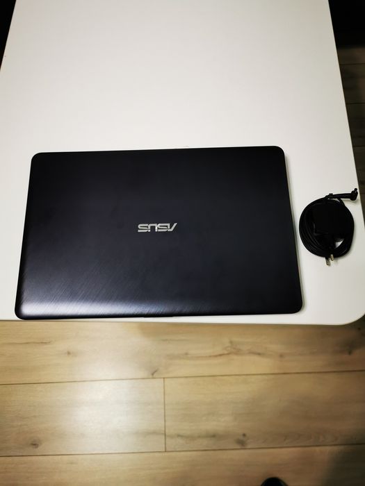 Laptop Asus X543MA impecabil SSD 256