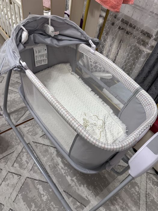 Продам манеж-кровать