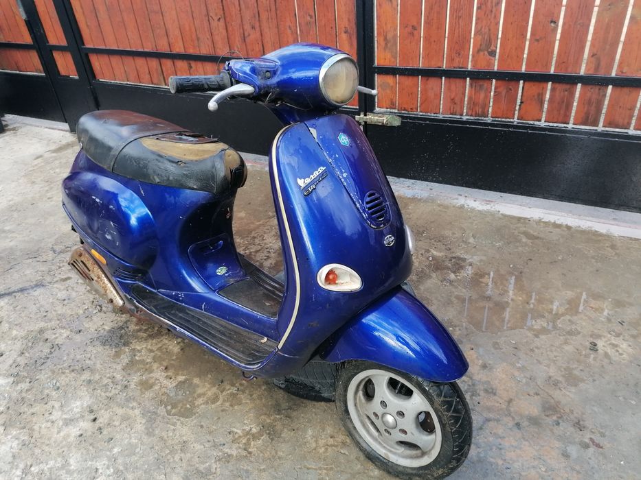 Piaggio Vespa ET4 125 întreg sau piese Valu lui Traian •