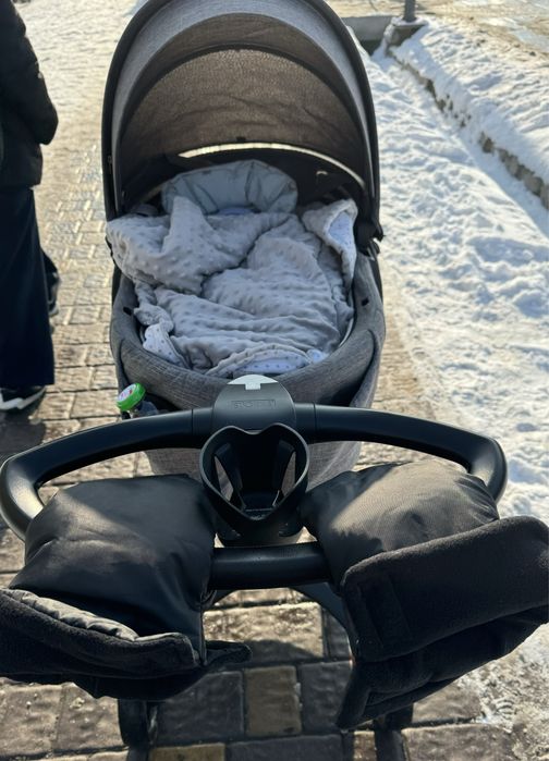 Продам Stokke Xplory 2в1