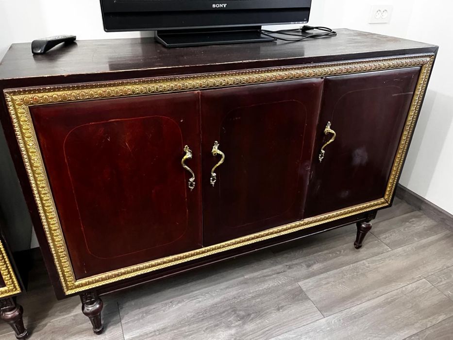 Антикварные буфеты камоды тумбы