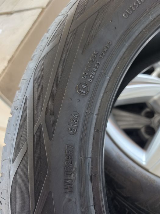 4 Броя 215/55/17 Continental 2x6,5mm 2x6,2mm 24dot