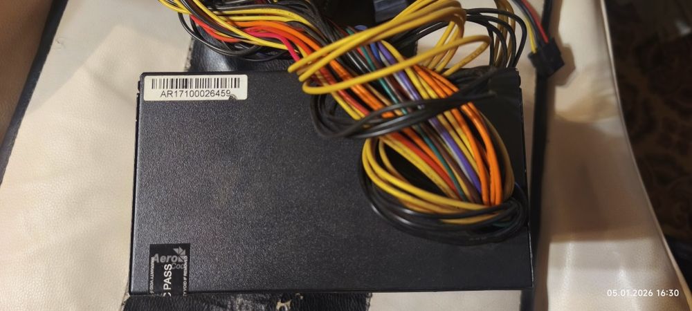 Блок питания Aerocool