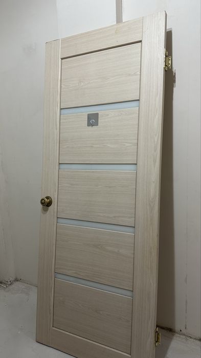 Продам двери межкомнатные