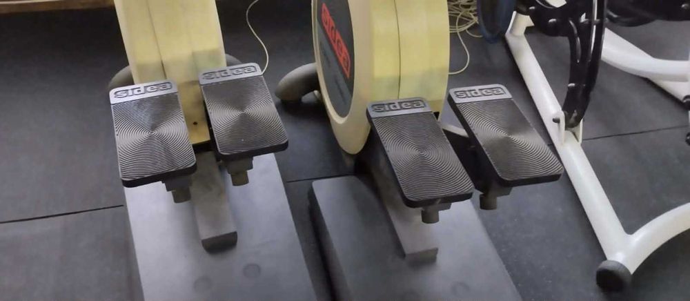 Два броя професионални степери Сидеа