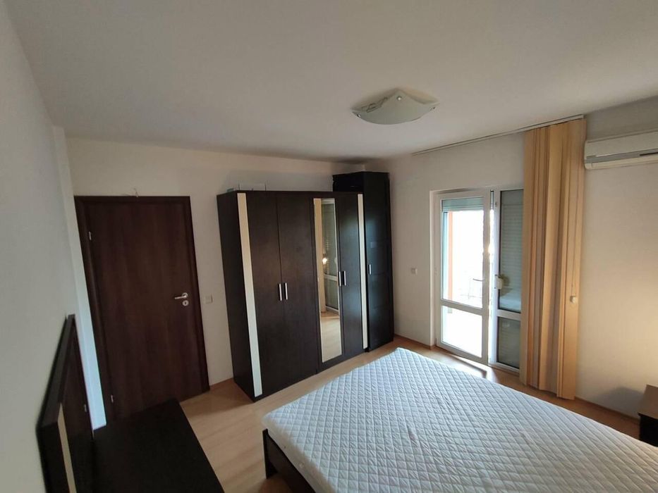 Двустаен апартамент в кв. Крайморие