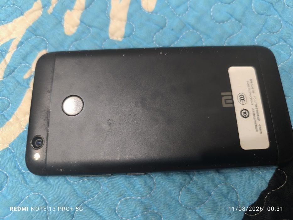 Xiaomi Redmi 4X 16 ГБ — отличное состояние