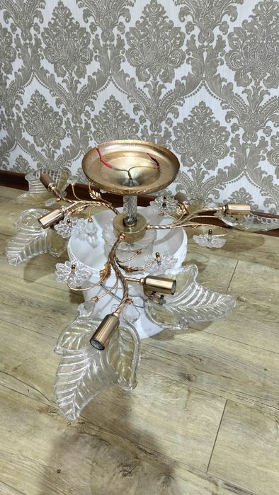 Люстра 6-рожковая