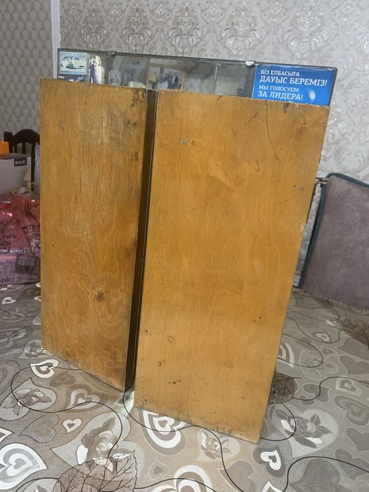 Зеркало настольное