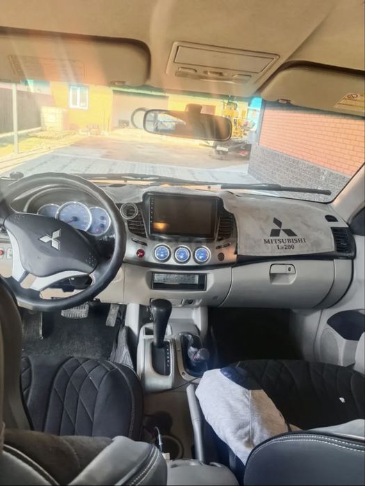 Продам Mitsubishi l200 triton