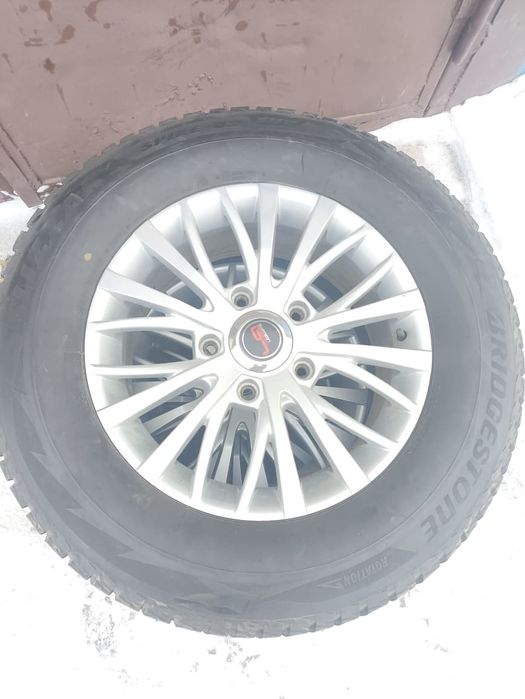 Продам зимние шины на дисках