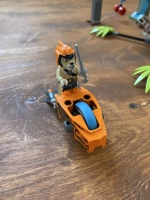 Два мини набора Lego Chima