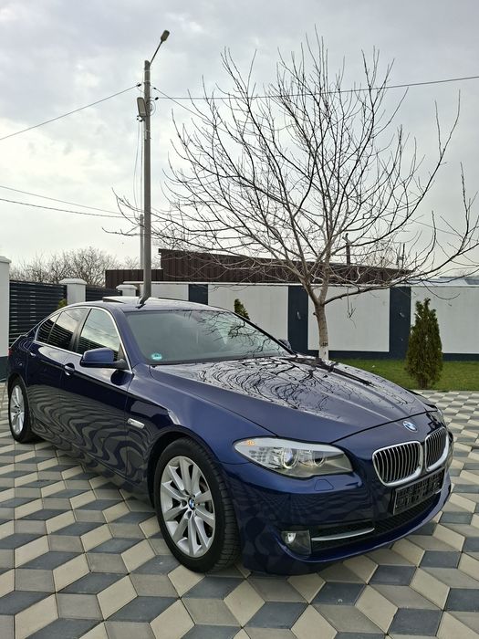 Vând Bmw 530d An 2013 258 de caii trapa Head-up dysplay