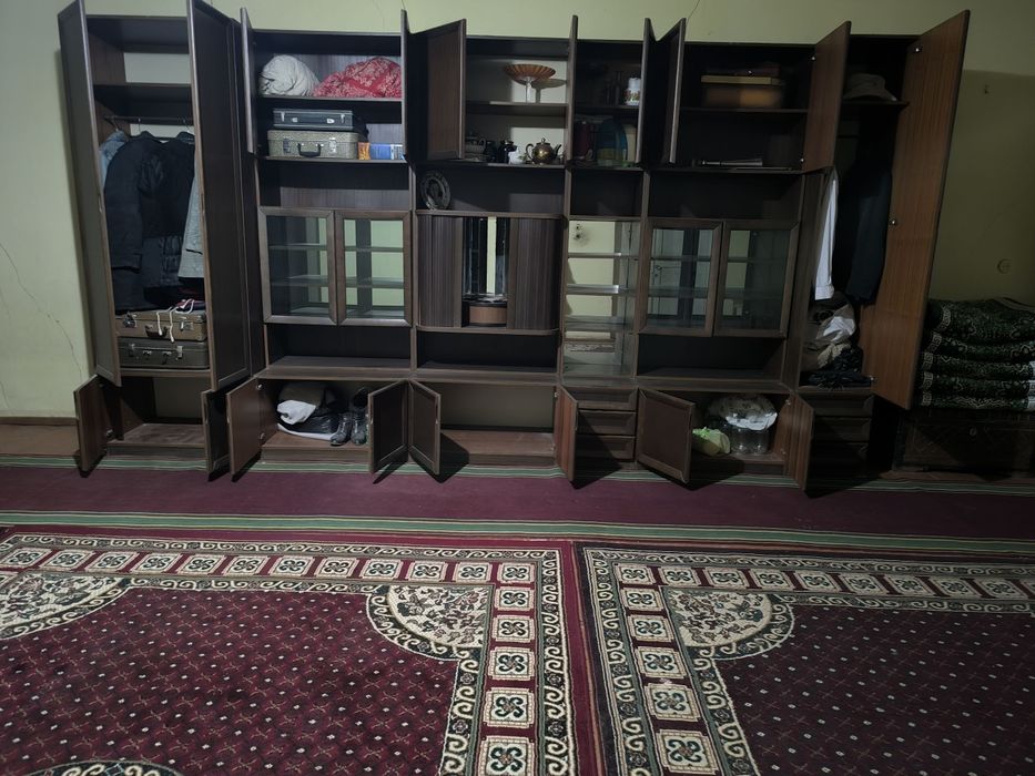 Стенка продаётся срочно